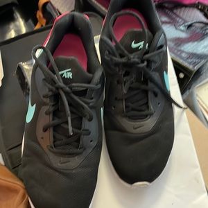 Nike air sneakers